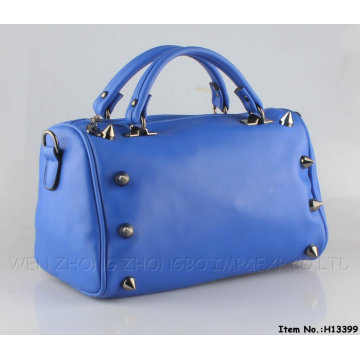 Women Rivet Fashion Eveing Bag